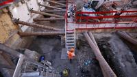 Le site archéologique où a été découvert un mur de l'époque gallo-romaine de Lutèce (en bas, g), sous l'Hôtel-Dieu, sur l'île de la Cité, dans le centre de Paris,le 23 septembre 2026 