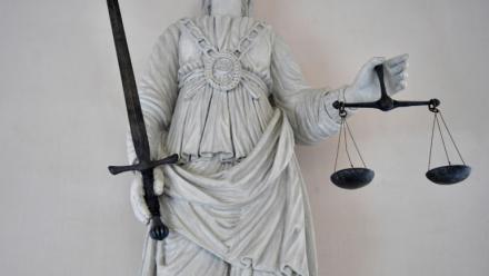 Présenté comme le "chef incontestable" du clan Yoda, Félix Bingui, figure du narcobanditisme marseillais, comparaît lundi et pour trois semaines aux côtés de 19 coprévenus, tous membres présumés de son réseau