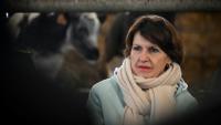 La ministre de l'Agriculture Annie Genevard lors d'une visite dans une ferme Saint-Georges-de-la-Rivière, dans la Manche le 22 janvier 2026 