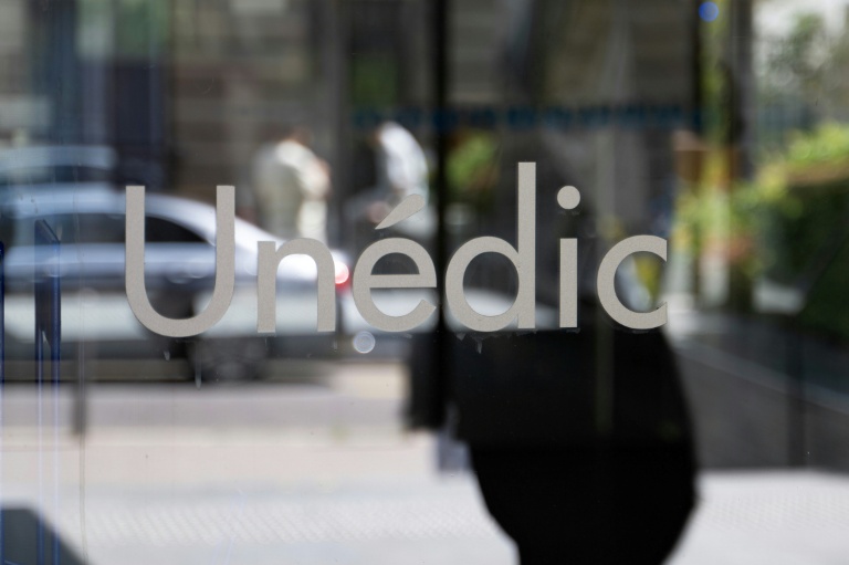 Patronat et syndicats tentent mercredi de trouver un accord pour faire économiser au moins 400 millions d'euros à l'assurance chômage sur les ruptures conventionnelles, que le gouvernement juge trop coûteuses