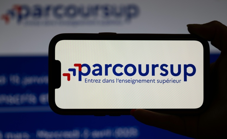 La plateforme d'orientation post-bac Parcoursup, qui cristallise le mécontentement des lycéens mobilisés, est accusée de trier les élèves et de manquer de transparence