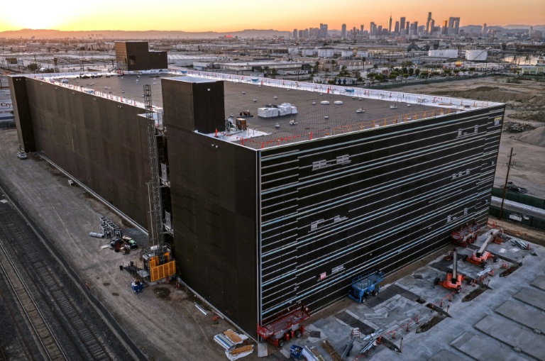Un centre de données en construction à Vernon, en Californie, le 15 avril 2026