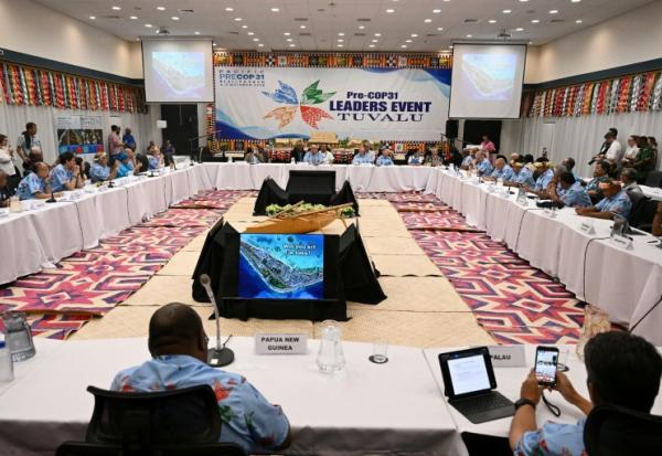 Des dirigeants du Pacifique participent à une réunion préparatoire à la COP31 pour la région du Pacifique à Funafuti, le 6 octobre 2026 aux Tuvalu