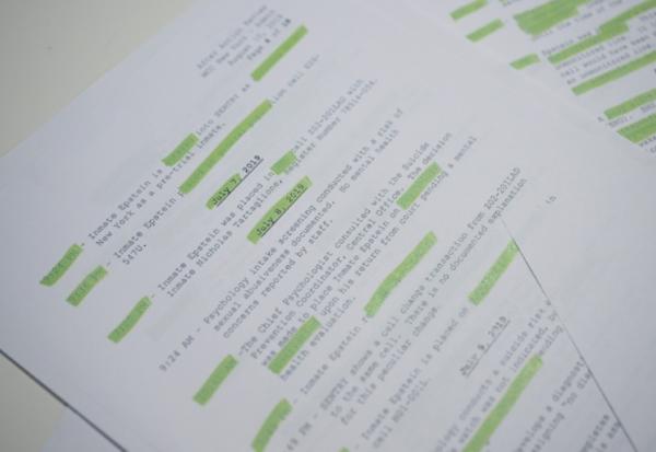 Un nouveau lot de documents publiés par le gouvernement américain concernant le délinquant sexuel notoire Jeffrey Epstein décédé, le 23 décembre 2025 à Washington