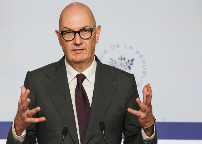 Le ministre de l'Economie et des Finances, Roland Lescure, lors d'une conférence de presse, le 1er octobre 2026 à Paris