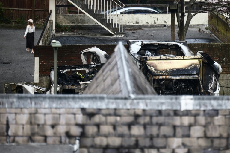 Une ambulance d'une association juive incendiée à Londres, le 23 mars 2026