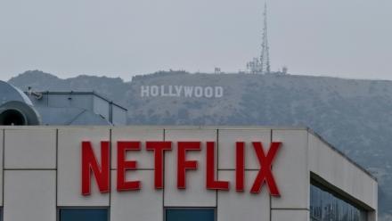 Le pionnier du streaming Netflix a publié mardi des ventes conformes aux attentes, mais revu à la baisse ses ambitions publicitaires, sur lesquelles il compte pourtant pour se relancer