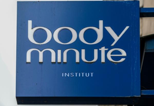 Dix franchisés Body Minute demandent une requalification de leur contrat aux prud'hommes