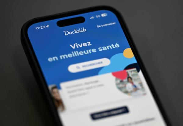 Le géant du rendez-vous médical en ligne Doctolib a créé son "laboratoire d'intelligence artificielle (IA) clinique", en lien notamment avec le CHU de Nantes, l'Inserm et diverses sociétés savantes, et y investit 20 millions d'euros en 2026