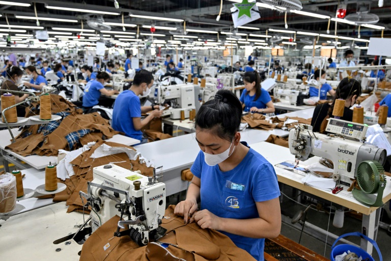 Dans une usine de confection de la province de Thai Nguyen, au Viêtnam, le 2 juillet 2025