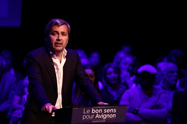 L'ancien journaliste Olivier Galzi, candidat sans étiquette aux élections municipales, le 29 janvier 2026 à Avignon
