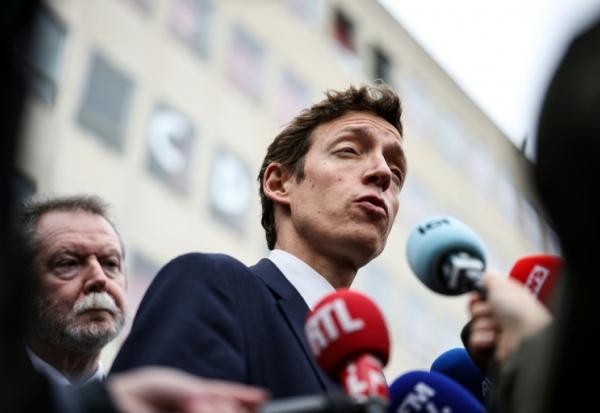 Edouard Geffray en déplacement dans un lycée de Cachan, vendredi 9 octobre