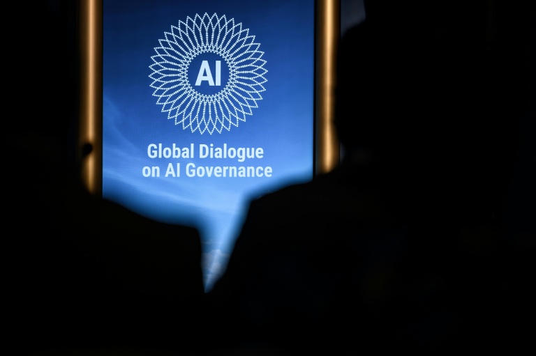 Au cours du premier Dialogue mondial sur la gouvernance de l'Intelligence artificielle, à Genève le 6 juillet 2026