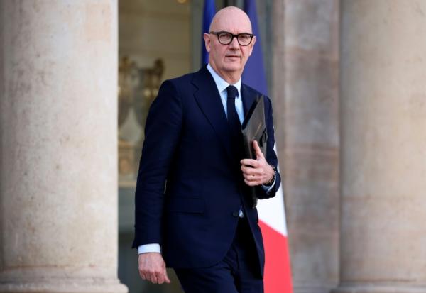 Le ministre de l'Economie et des Finances Roland Lescure à la sortie de l'Elysée, le 28 octobre 2026 à Paris