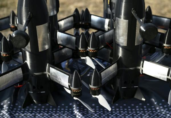 Un intercepteur de drones P1-Sun avant des vols d'essai, dans un lieu non divulgué en Ukraine, le 19 mars 2026  