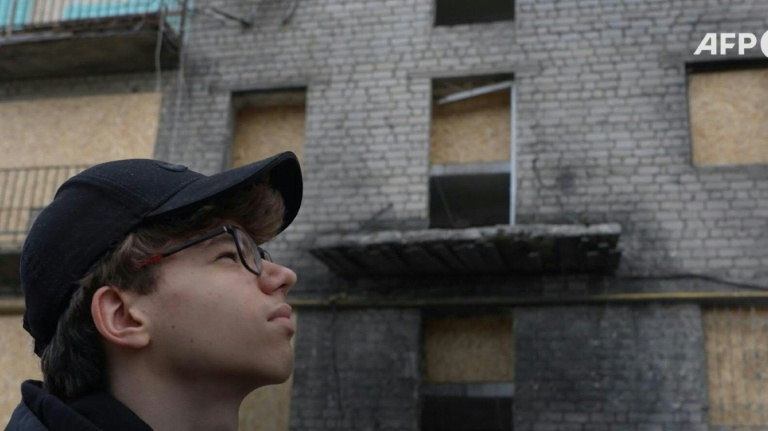 Endeuillé, isolé mais libre de rêver : être jeune en Ukraine