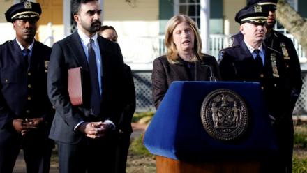 La cheffe de la police new-yorkaise Jessica Tisch lors d'une conférence de presse le 9 mars 2026, à New York, aux Etats-Unis