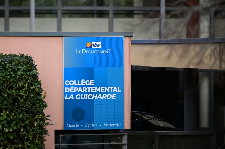 L'entrée du collège La Guicharde, le 3 février 2026 à Sanary-sur-Mer