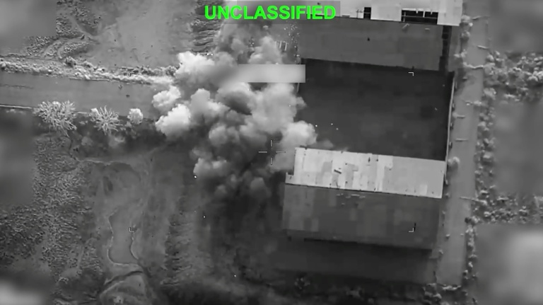 Image tirée d'une vidéo, le 15 juillet 2026, diffusée par le Commandement central des États-Unis le 13 juillet 2026, montrant ce que l'armée américaine présente comme une frappe en Iran