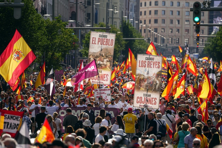 Une manifestation contre la gestion par le gouvernement espagnol de l'afflux de migrants à Ceuta, à Madrid, le 26 septembre 2026