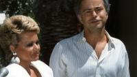 Le prédicateur américain Jim Bakker et son épouse Tammy Faye Bakker, le 1er mai 1987 à Palm Springs, en Californie