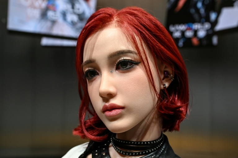 L'entreprise chinoise UBTech a dévoilé le 30 juin 2026 à Shenzhen de tout nouveaux androïdes à l'apparence humaine hyperréaliste, dotés d'intelligence artificielle (IA) et présentés comme des 