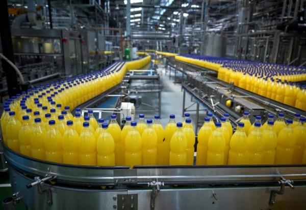 Le site du groupe japonais Suntory, à Donnery dans le Loiret, qui produit notamment de l'Orangina, le 13 juin 2025