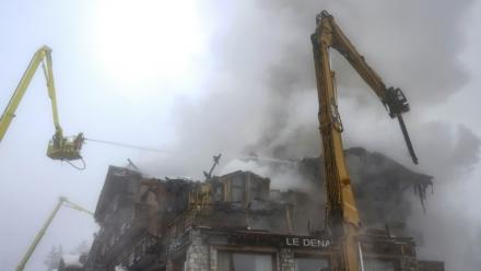 Un hôtel de luxe dévasté par un incendie à Courchevel, le 28 janvier 2026