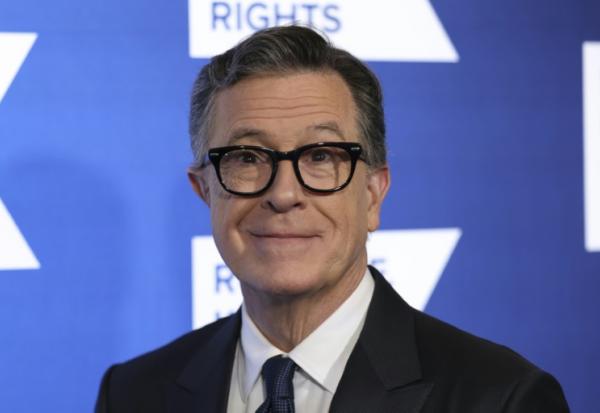 L'animateur et humoriste Stephen Colbert lors d'un gala à New York, le 9 décembre 2025