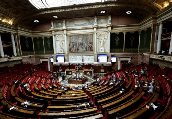 L'Assemblée nationale a recommencé lundi à débattre de la création d'un droit à l'aide à mourir, avec en vue un vote solennel le 24 février