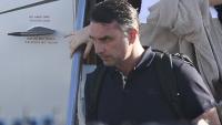 Flavio Bolsonaro à son arrivée à l'aéroport Opa Locka Executive à Miami en Floride le 28 octobre 2026