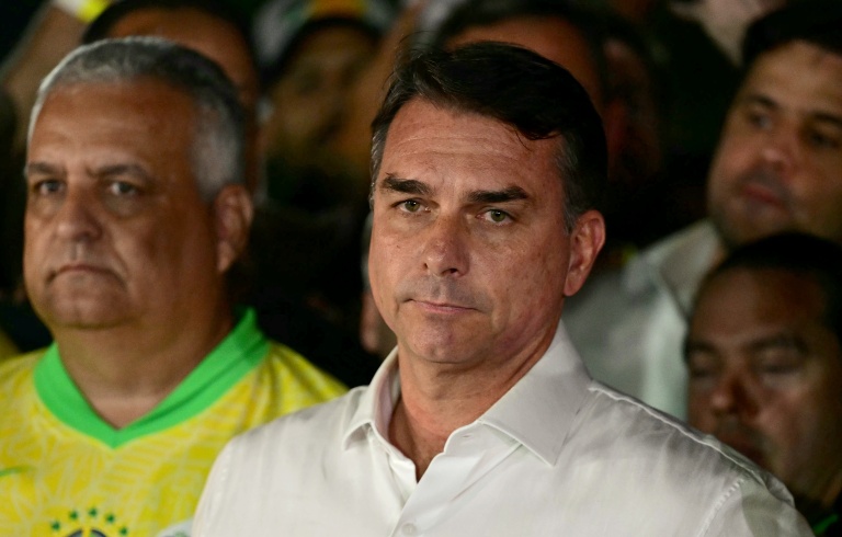 L'ex-candidat à l'élection présidentielle au Brésil, le sénateur Flavio Bolsonaro,le 25 octobre 2026 à Brasilia