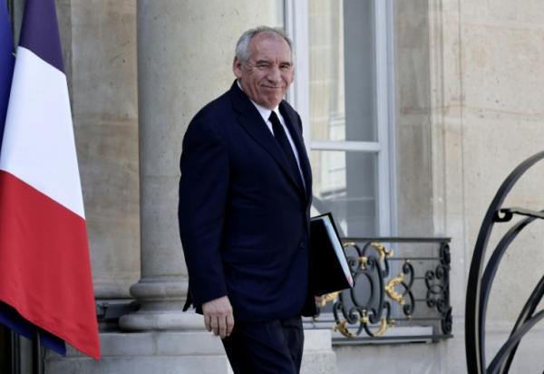 Le Premier ministre François Bayrou quitte l'Elysée à Paris, le 27 août 2025