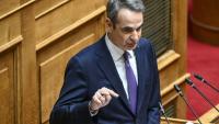 Le Premier ministre grec Kyriakos Mitsotakis au Parlement, le 2 avril 2025 à Athènes