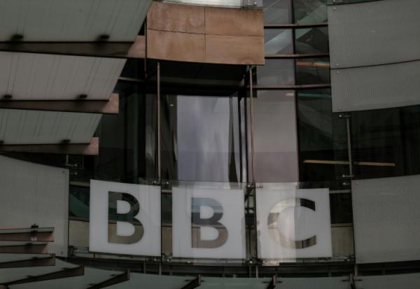 La Géorgie a annoncé lundi l'ouverture d'une enquête après un reportage de la BBC accusant les forces de l'ordre de ce pays du Caucase d'avoir utilisé un agent chimique pour disperser des manifestations antigouvernementales l'année dernière