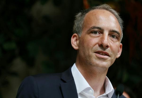 Raphaël Glucksmann à Paris le 23 juin 2025