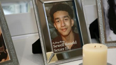 Un portrait de Sewell Setzer III, à Orlando (Floride) le 9 octobre 2025, qui s'est suicidé après avoir noué une relation sentimentale avec un personnage animé par une intelligence artificielle