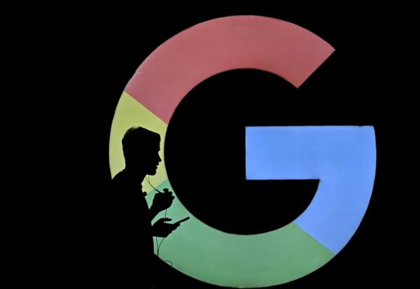 Réaliser des recherches de produits, acheter et échanger avec les services clients des revendeurs, c'est la promesse de la dernière version professionnelle de Gemini, présenté par Google