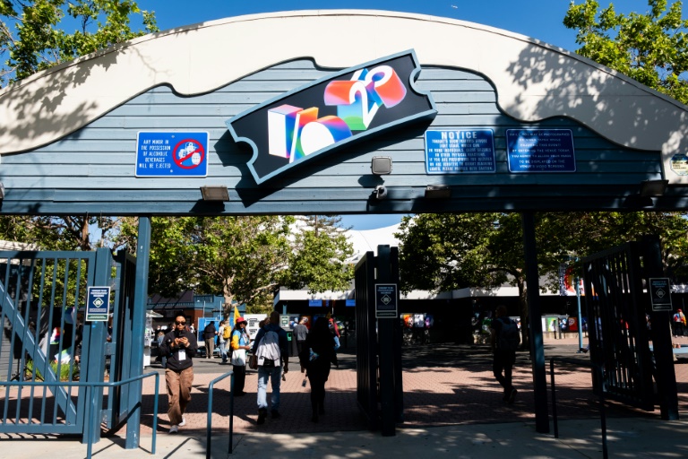 Des participants à la conférence annuelle de Google destinée aux développeurs, le 20 mai 2025 à Mountain View, en Californie
