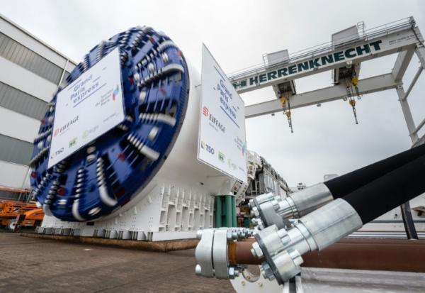 L'un des tunneliers construits par le groupe allemand Herrenknecht pour le Grand Paris Express, le 20 mai 2019 à à Schwanau, en Allemagne