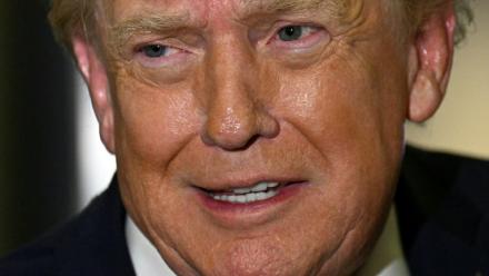 Le président américain Donald Trump à bord d'Air Force One le 4 janvier 2026