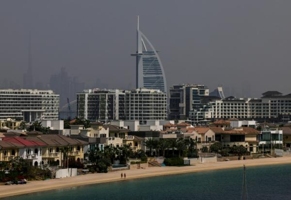 Une plage déserte sur Palm Jumeirah à Dubaï, le 2 mars 2026 aux Emirats arabes unis