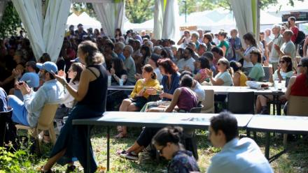 Des participants aux Journées d'été des Ecologistes, le 20 août 2026 à Saint-Martin d'Hères, en Isère