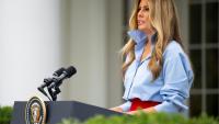 La Première dame américaine, Melania Trump, s'exprime lors d'un événement dans la roseraie de la Maison Blanche, le 20 août 2026 à Washington