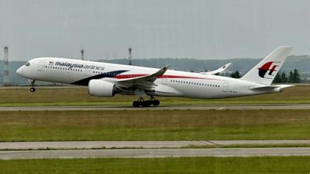 Un pilote de ligne malaisien a été arrêté cette semaine à l'aéroport de Jakarta avec plus de 70.000 comprimés d'ecstasy dans sa valise et sous l'emprise de plusieurs drogues