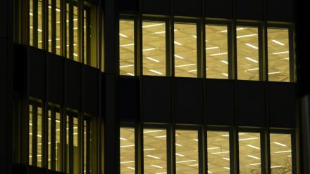 À temps de travail identique, les femmes gagnent en moyenne 14,2% de moins que les hommes