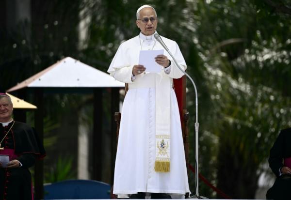 Le pape Léon XIV à Acerra, près de Naples, le 23 mai 2026