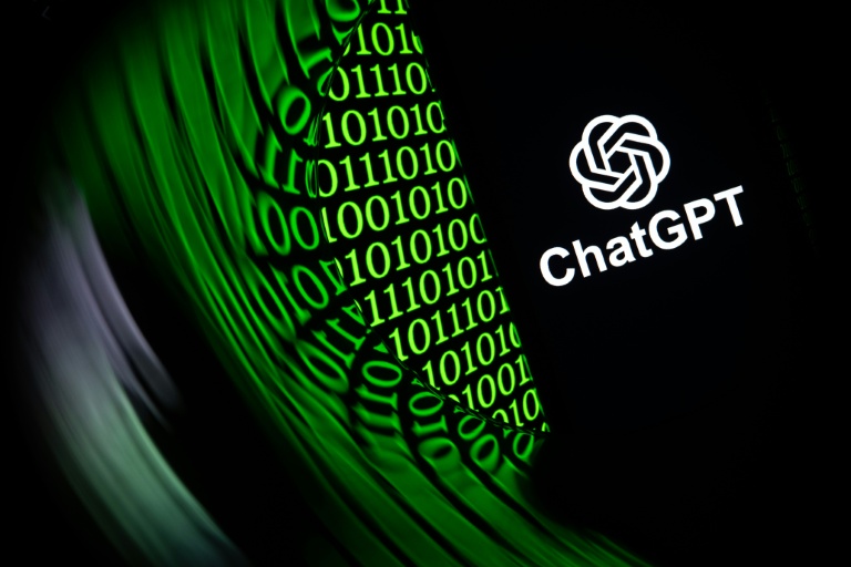 OpenAI a d'ailleurs retiré cette mise à jour de ChatGPT quelques semaines plus tard, reconnaissant que cette version était excessivement flatteuse pour les utilisateurs