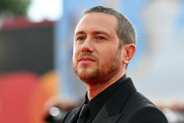 L'acteur français Bastien Bouillon lors du tapis rouge du film