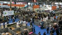 Des visiteurs du Salon de l'Agriculture au parc des expositions de la Porte de Versailles, le 27 février 2025 à Paris